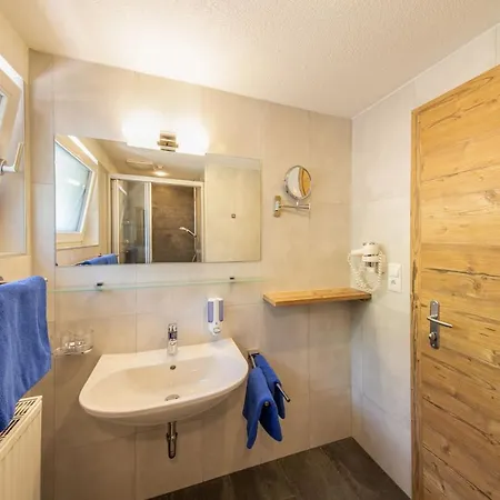 Gaestehaus Falkner Ignaz דירה זולדן