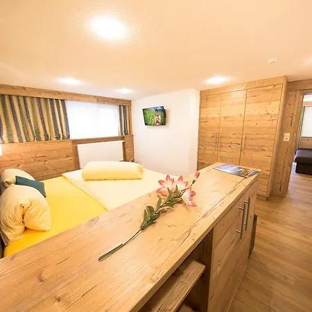 Gaestehaus Falkner Ignaz זולדן